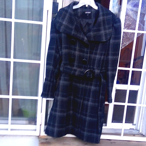 Coat - Picture 1 of 3